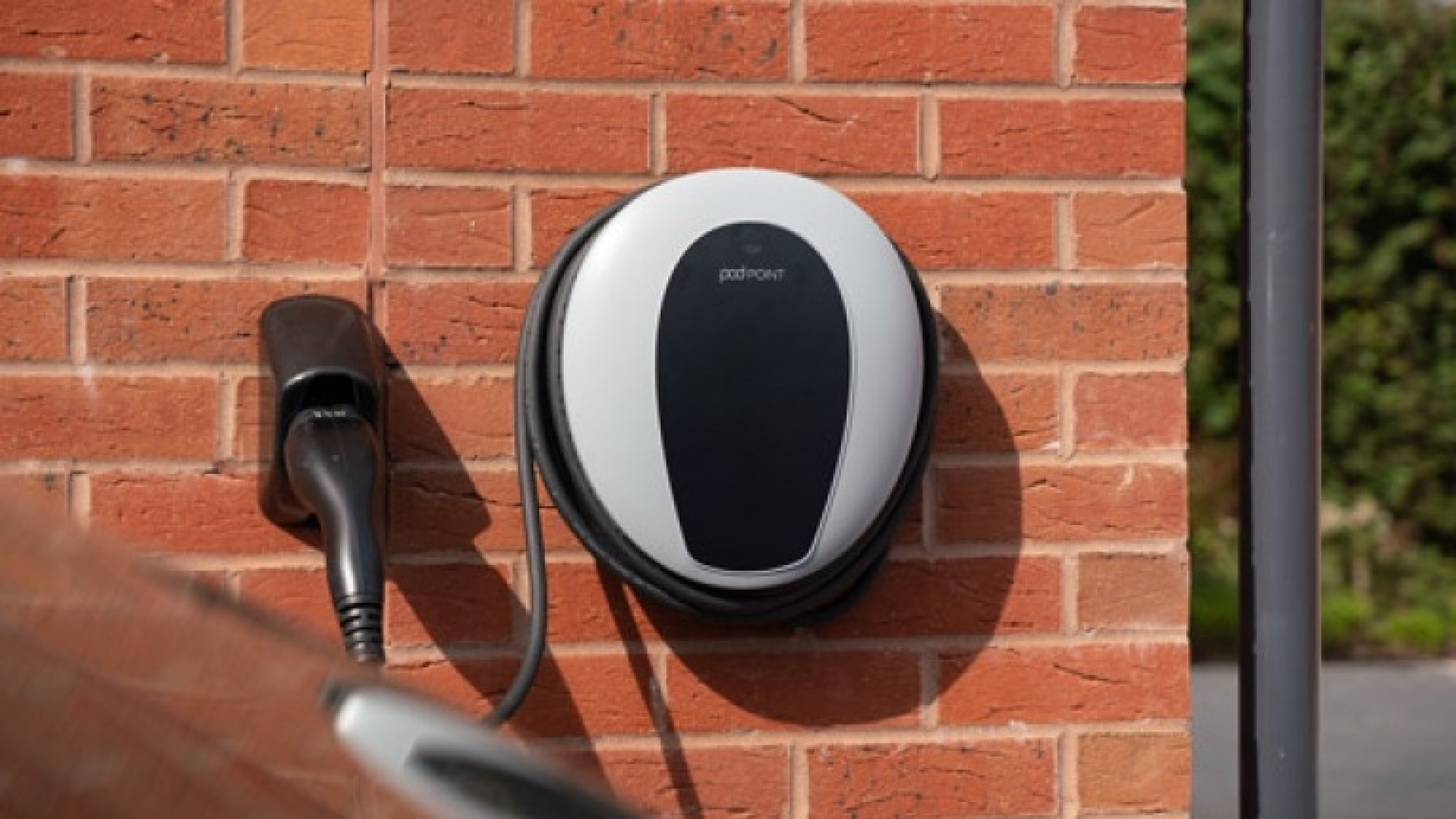 Electric vehicle charger